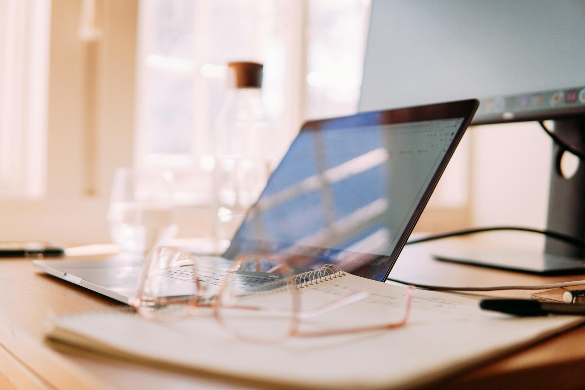 WPS跨平台兼容与文档同步界面展示